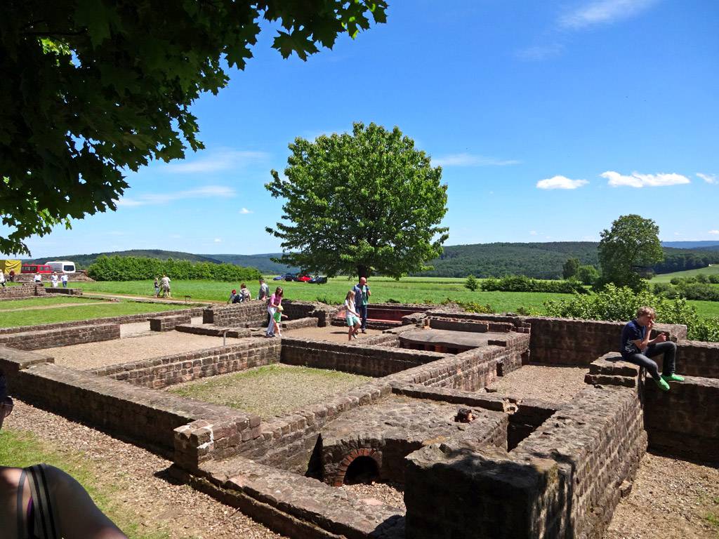 Roemische-Ausgrabungen-Haselburg